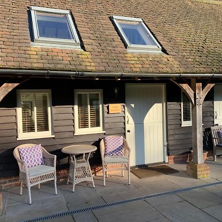 Stable Cottage Dorking Dış mekan fotoğraf